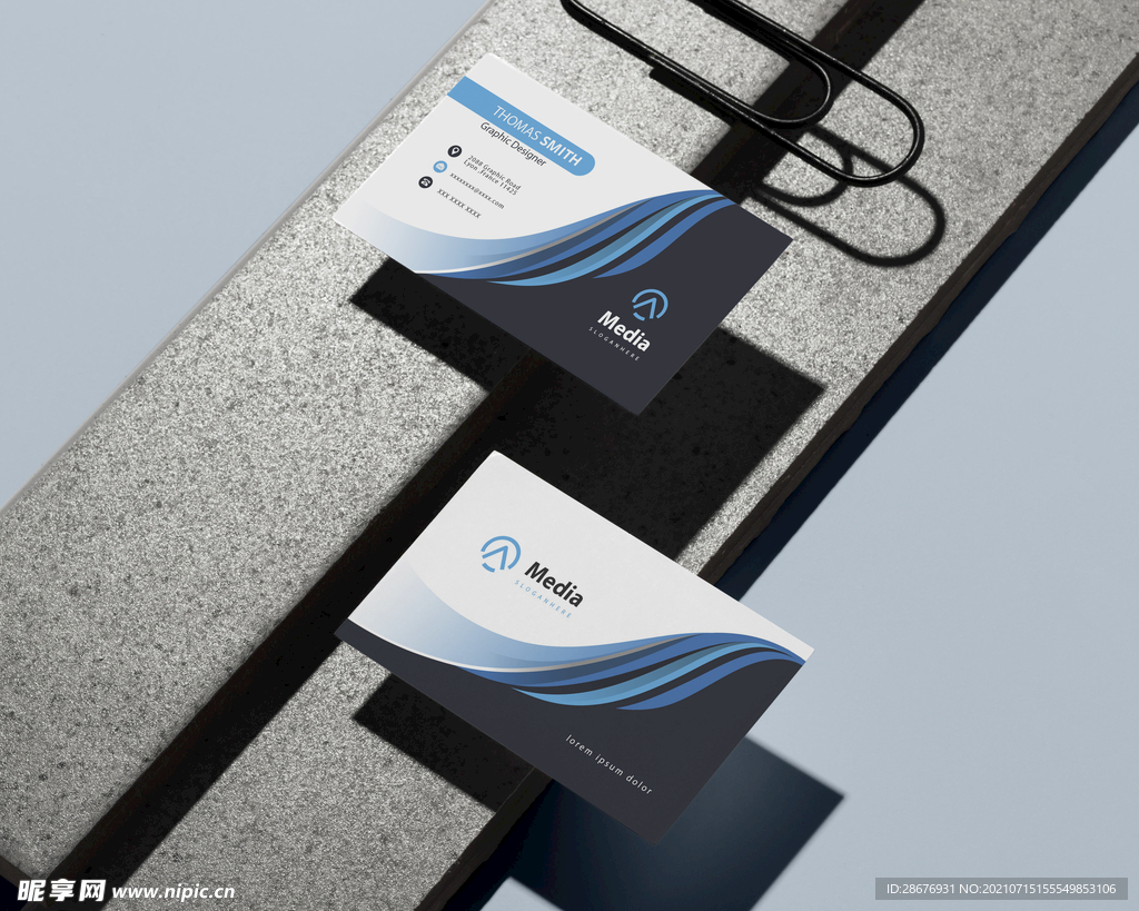 名片样机卡片正反面展示