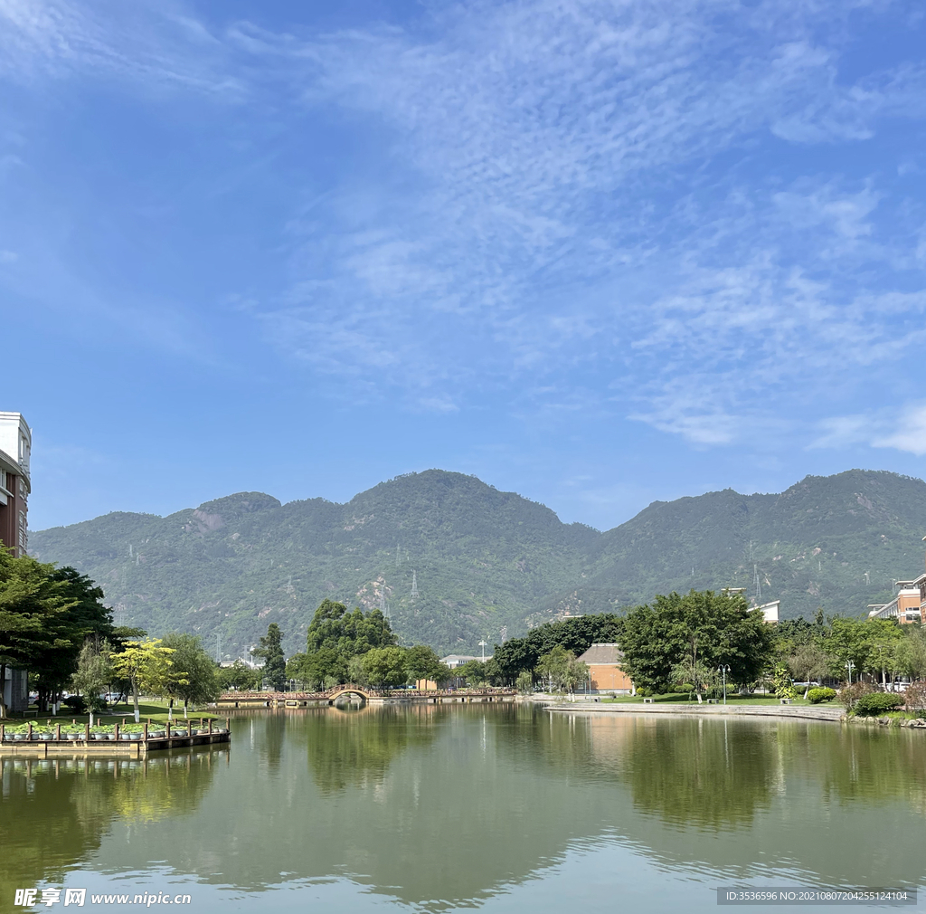 湖广山色