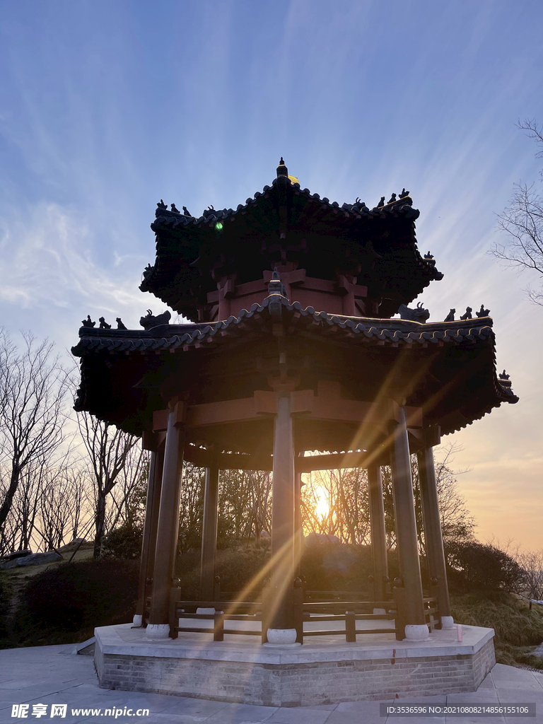 亭台楼阁