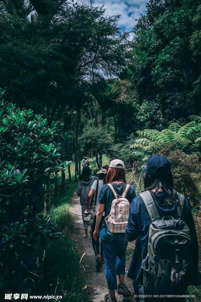 徒步旅行的朋友