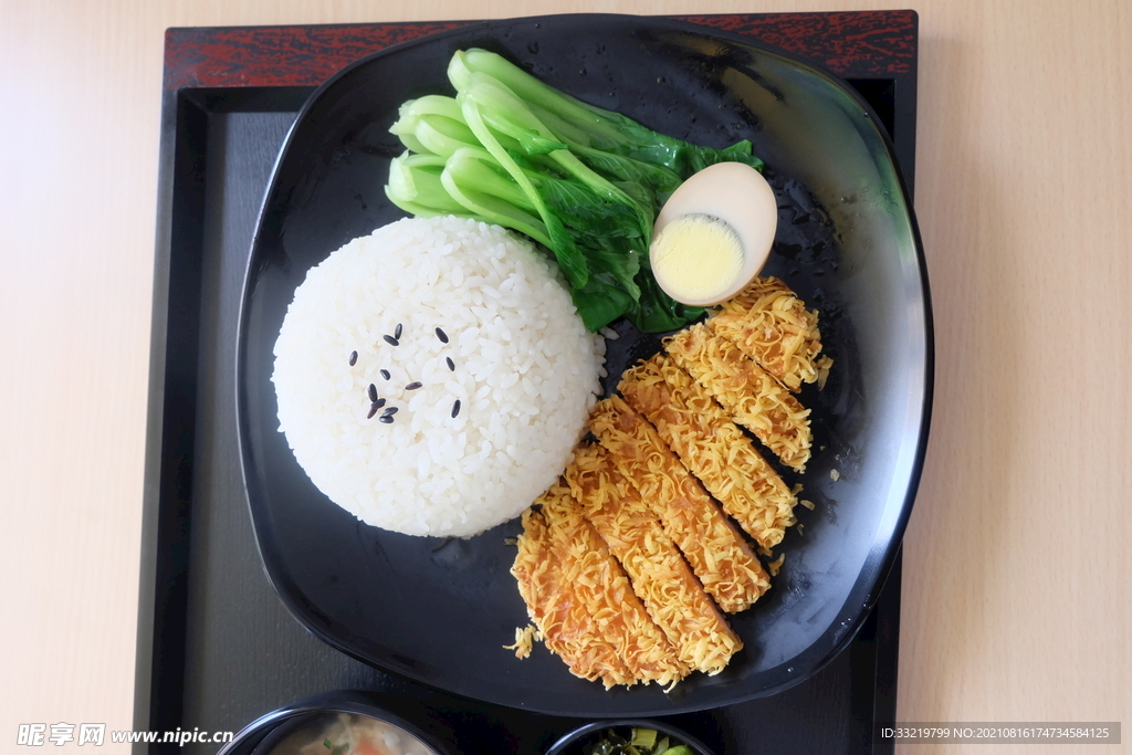 鸡排饭