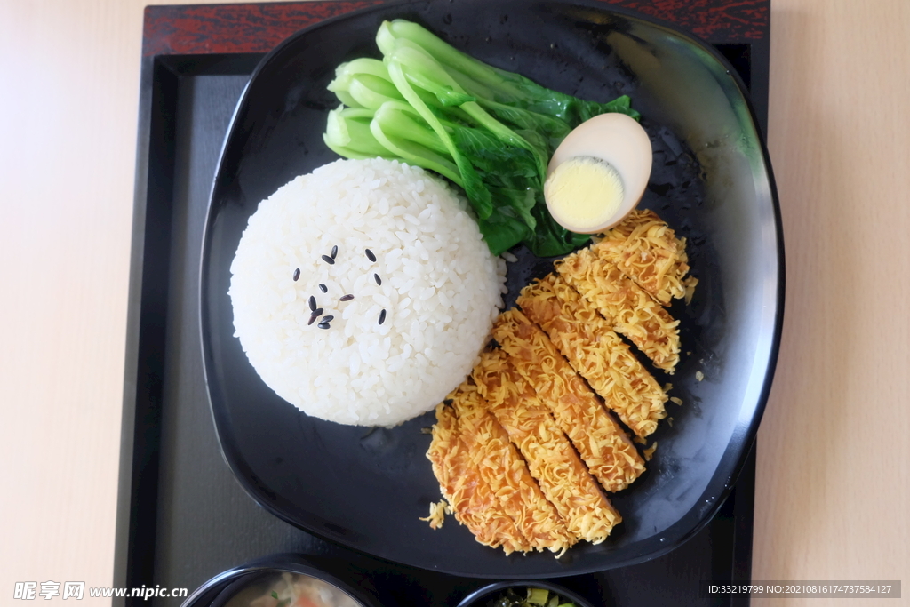 鸡排饭