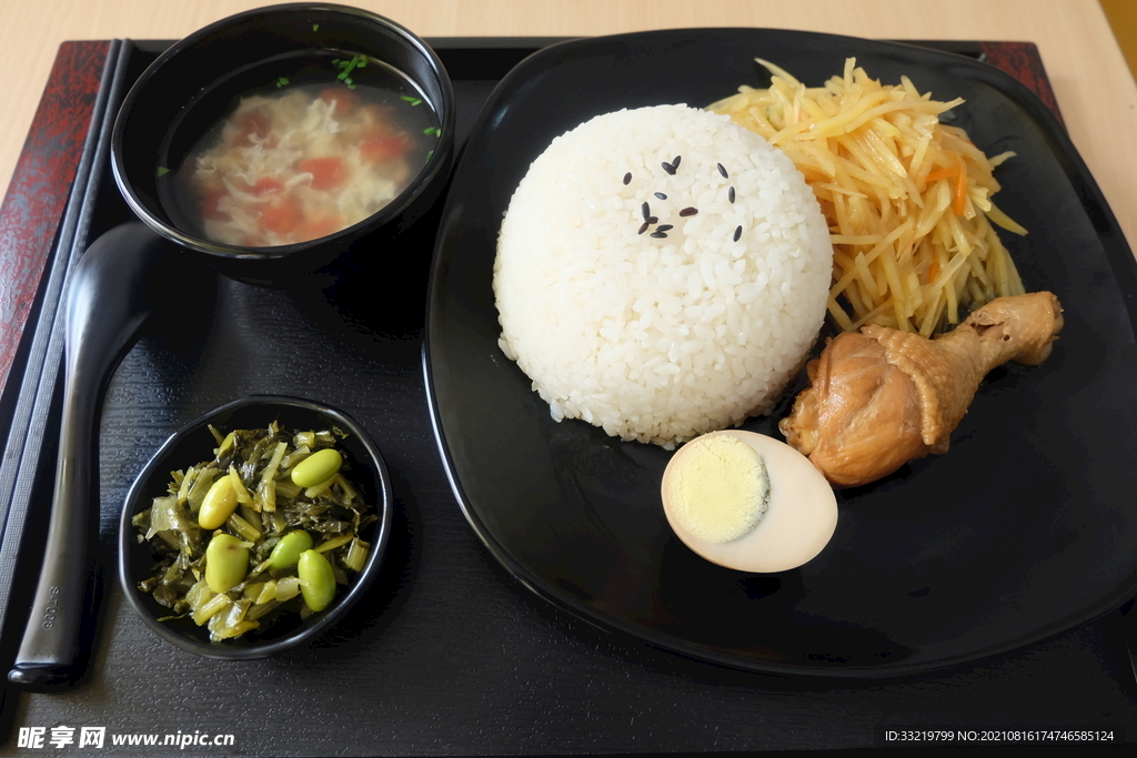 鸡腿饭