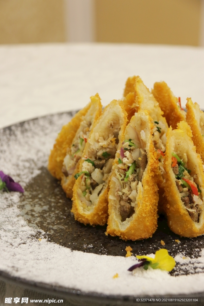 酥炸鸡丝卷