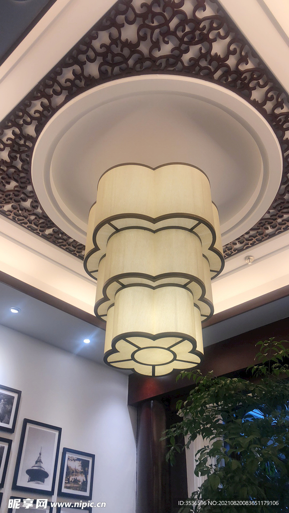 吊灯 
