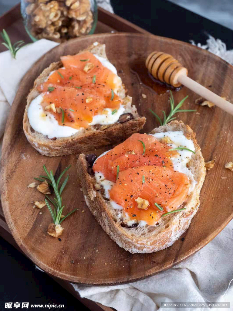 冰淇淋蛋糕图片 