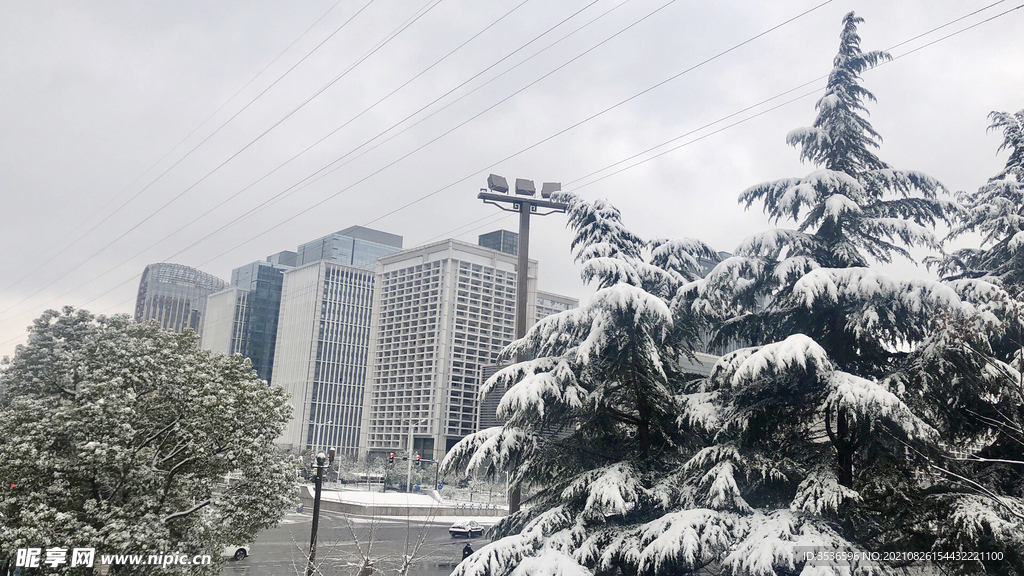 城市雪景