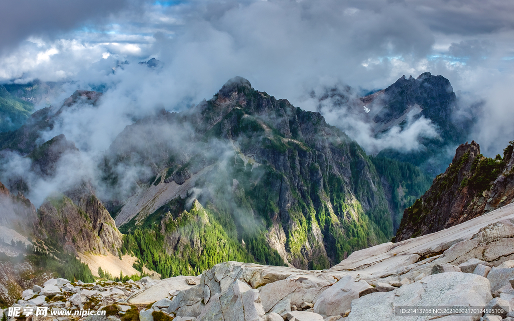 名山大山山脉 