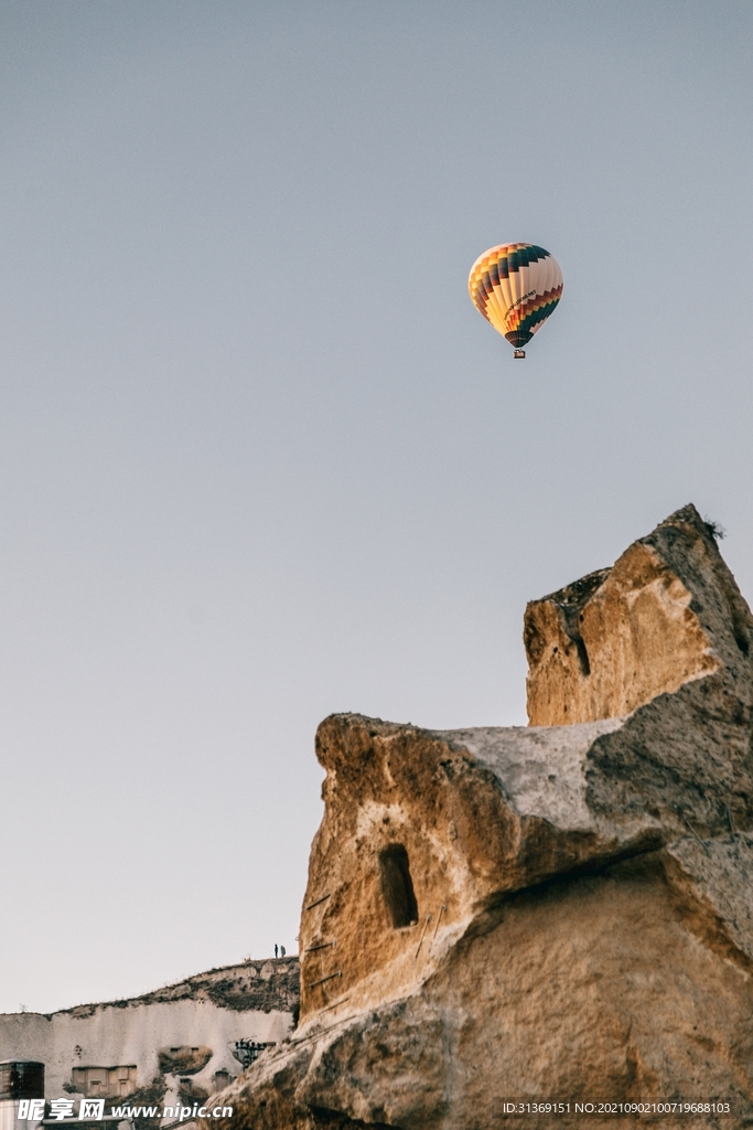 半空中的热气球