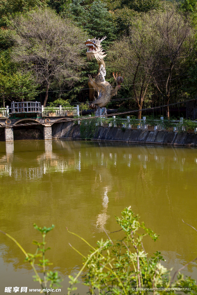 十堰龙泉寺旅游区