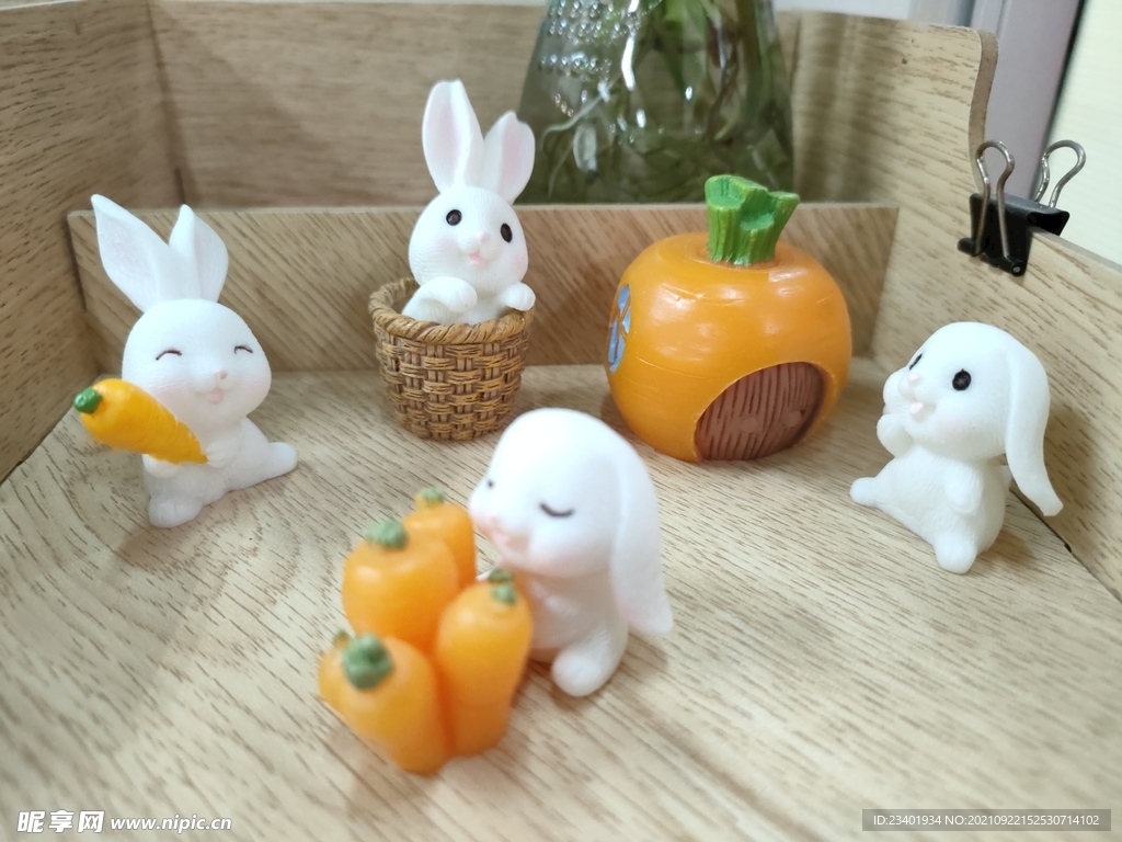 可爱小白兔胡萝卜小房子摆件