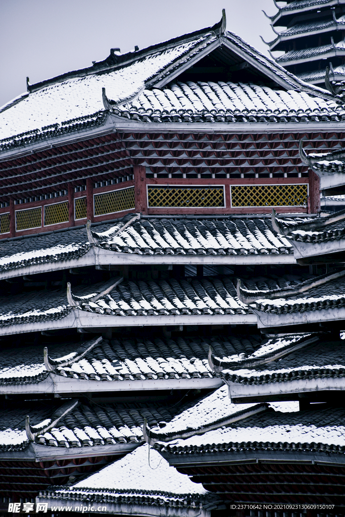 宫廷建筑雪景