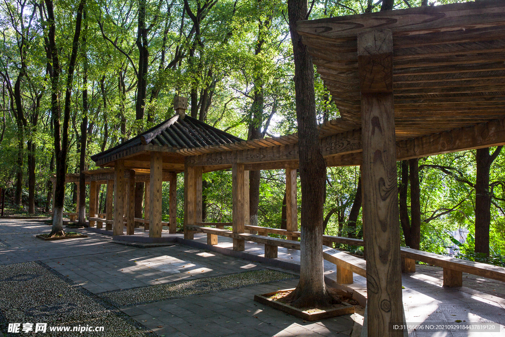 岳阳金鹗山公园金鹗山孔子公园