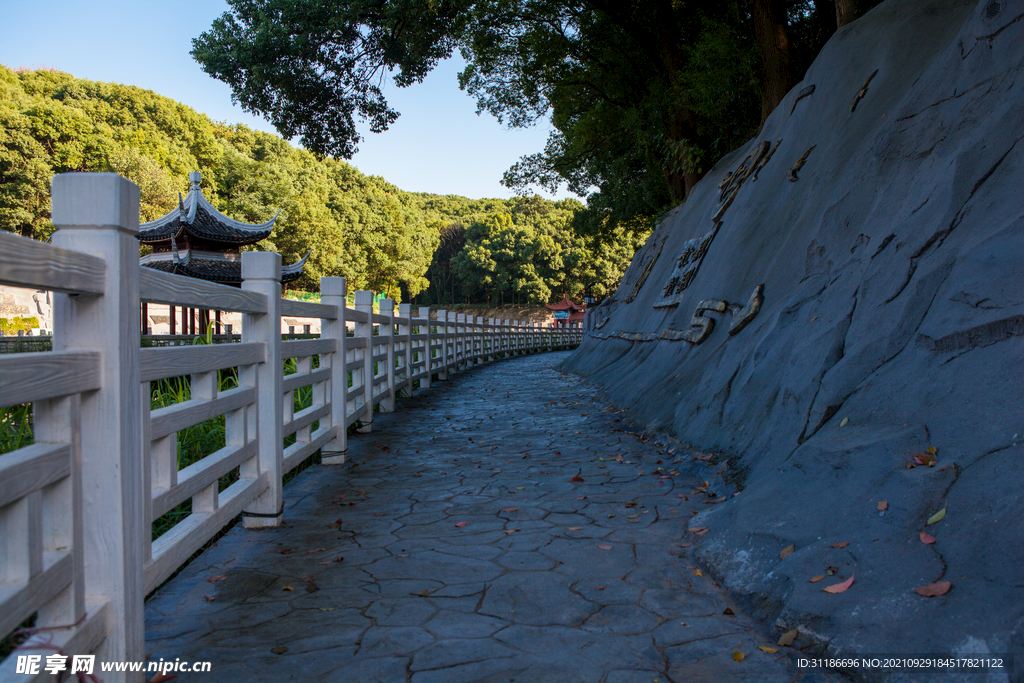 岳阳金鹗山公园金鹗山孔子公园