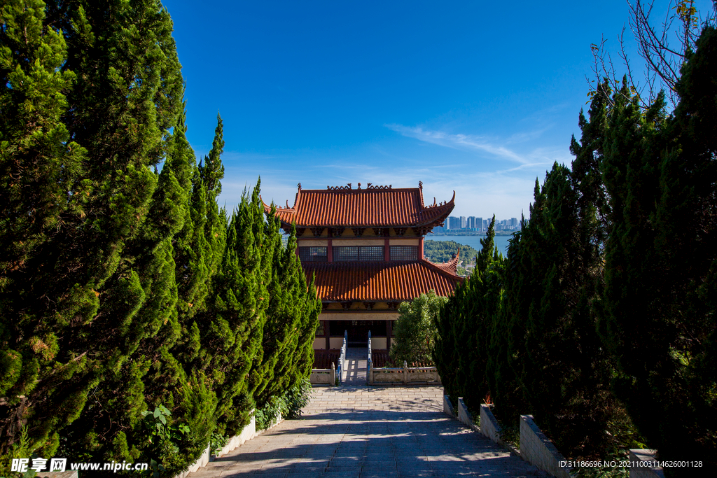岳阳圣安寺景区 岳阳塔