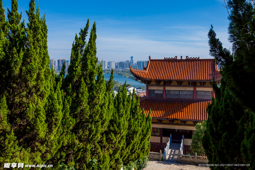 岳阳圣安寺景区 岳阳塔