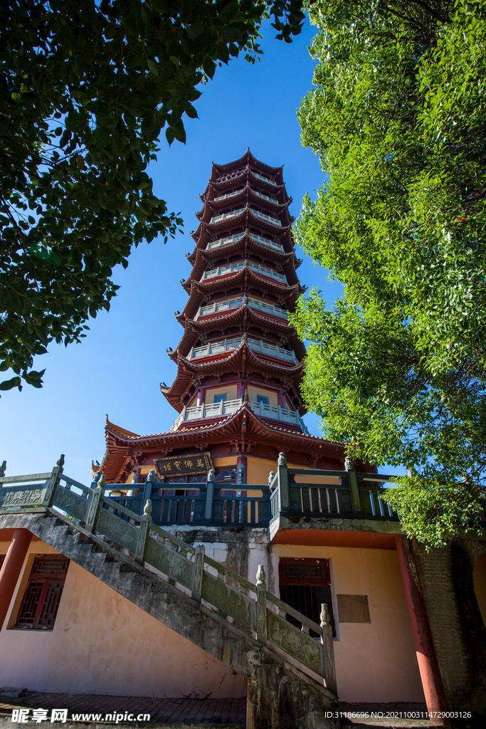 岳阳圣安寺景区 岳阳塔