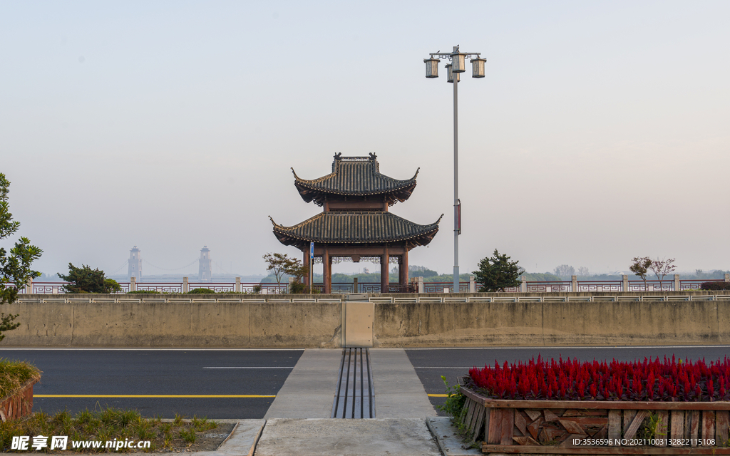 桥上风景