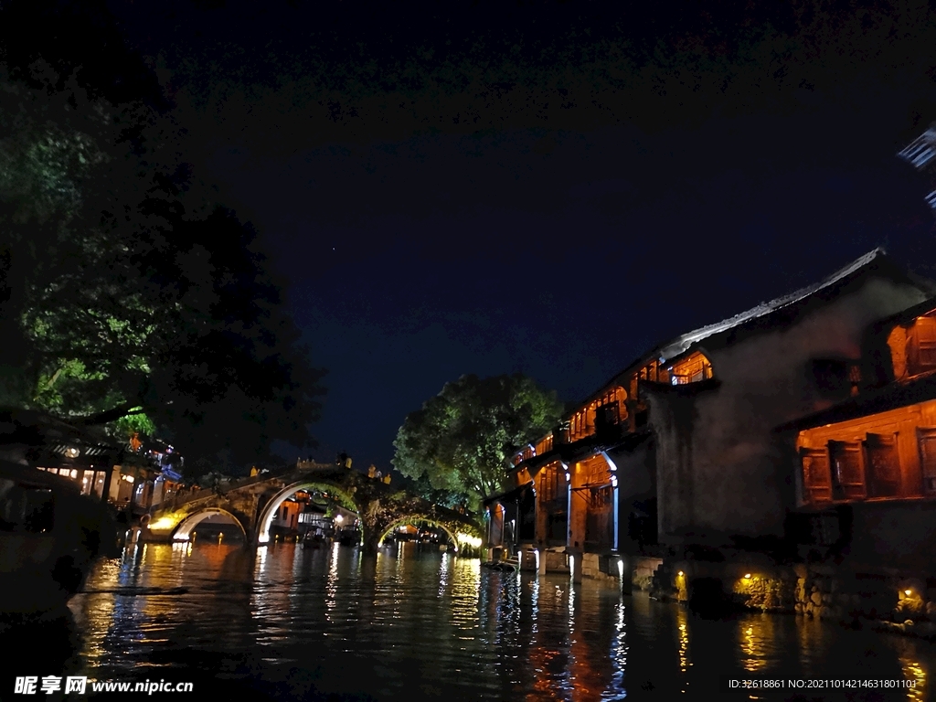 乌镇美丽的灯光夜景
