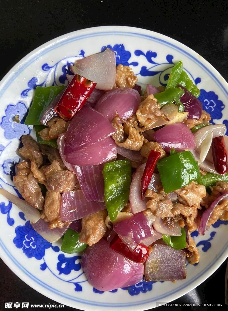 洋葱炒肉 