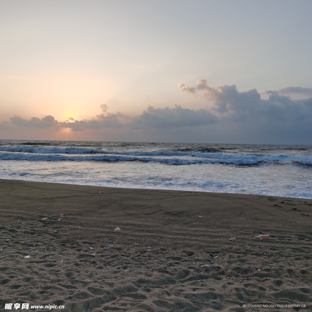 双月湾海边日出