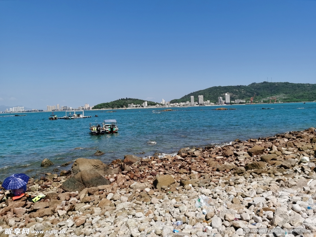 惠州圆洲岛礁石滩