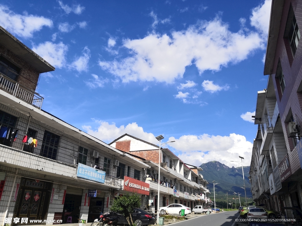 蓝天白云 武功山