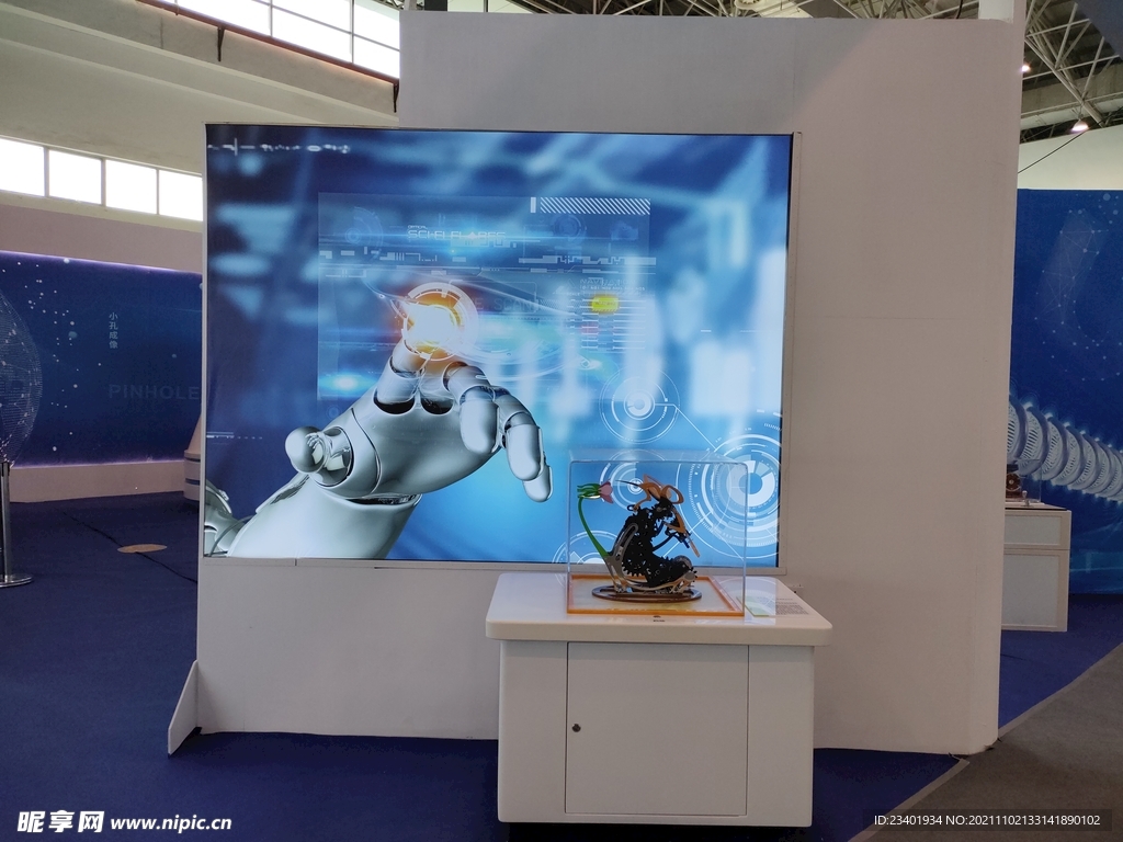 第十届芜湖科博会机械蜂鸟展品