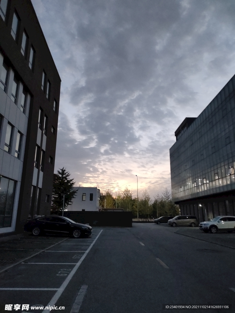 工业园区落日晚霞