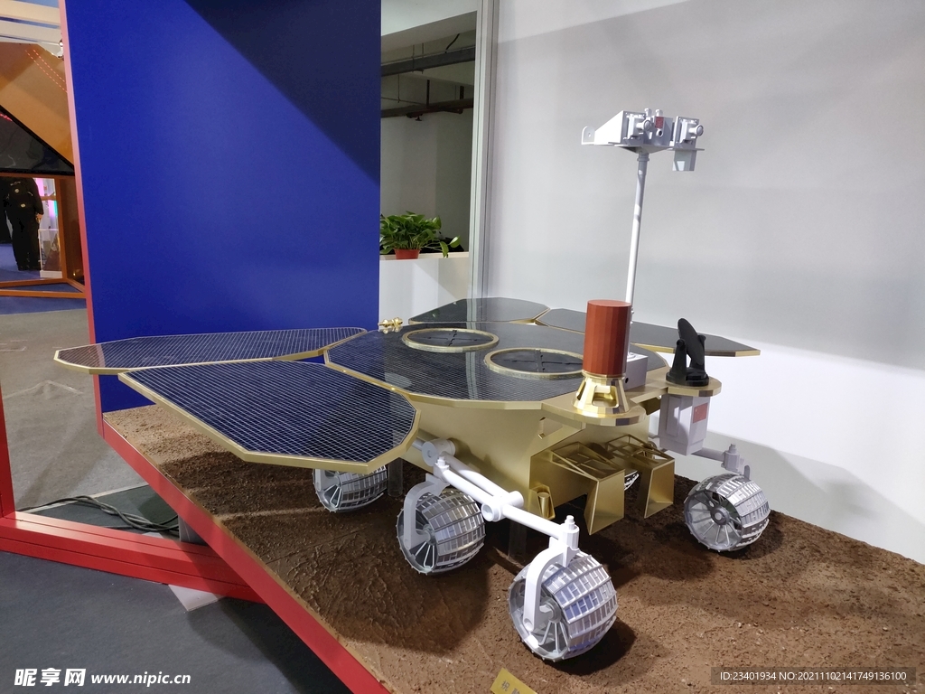 祝融号火星车模型展品