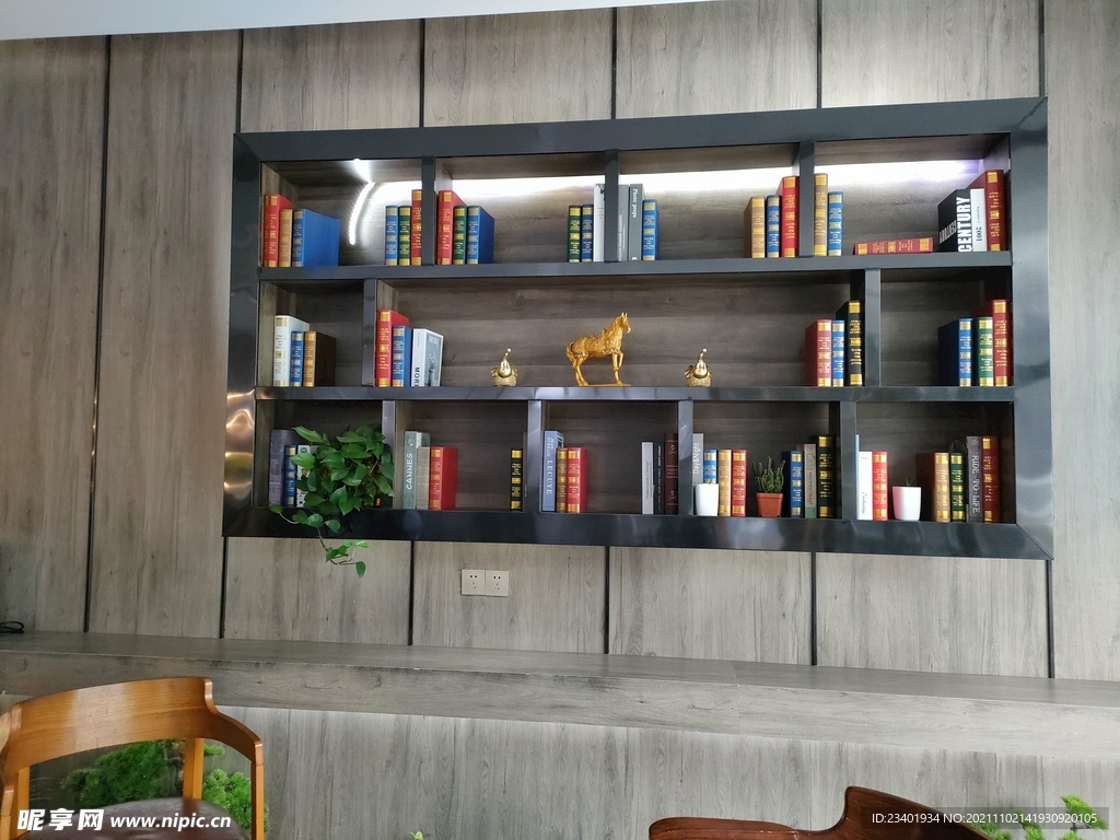 木质书架书橱清新简约风格