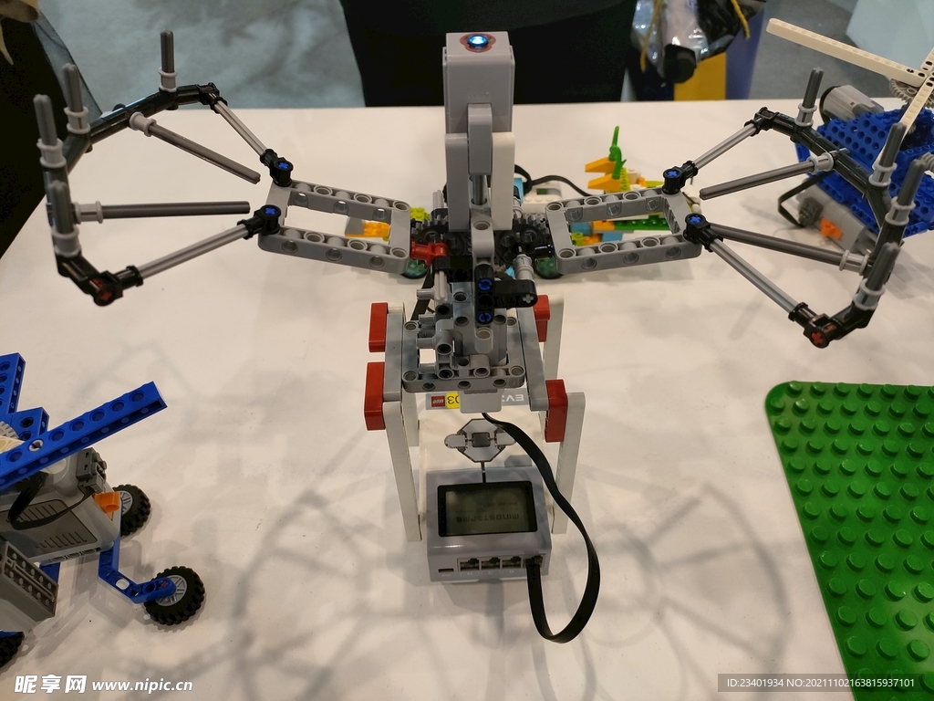 乐高积木玩具拼接机械手