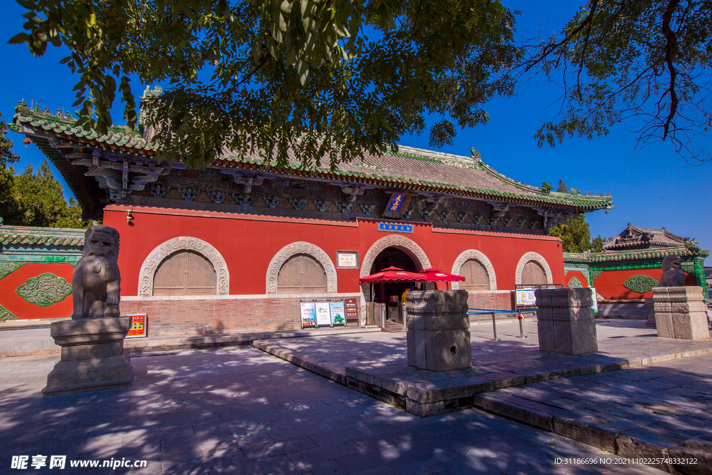 隆兴寺
