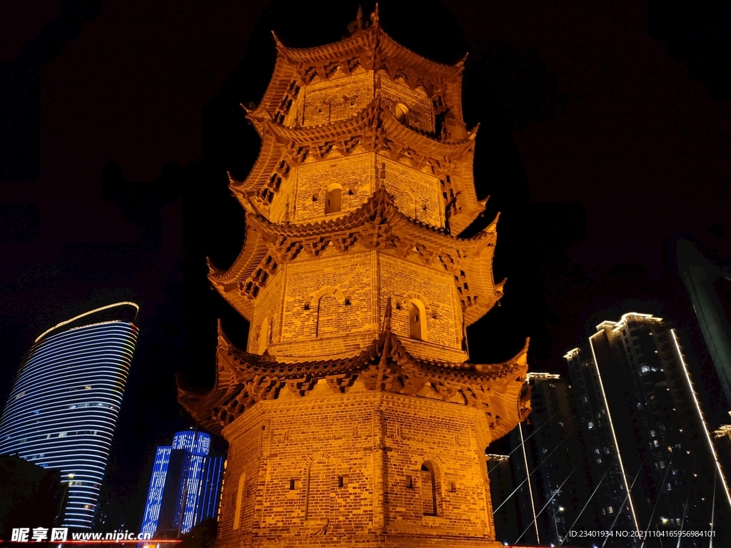 安徽芜湖中江塔中式建筑有优雅