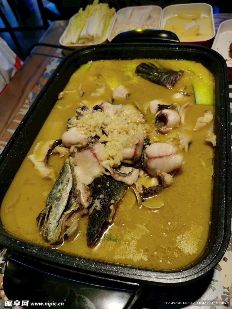 烤鱼火锅