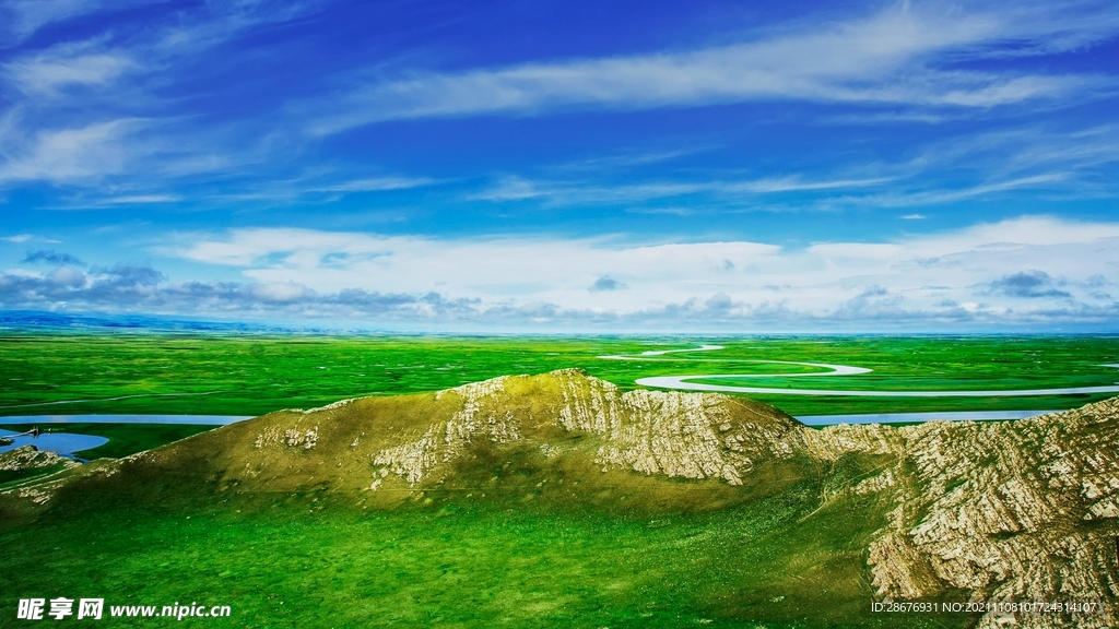蓝天白云草原风景