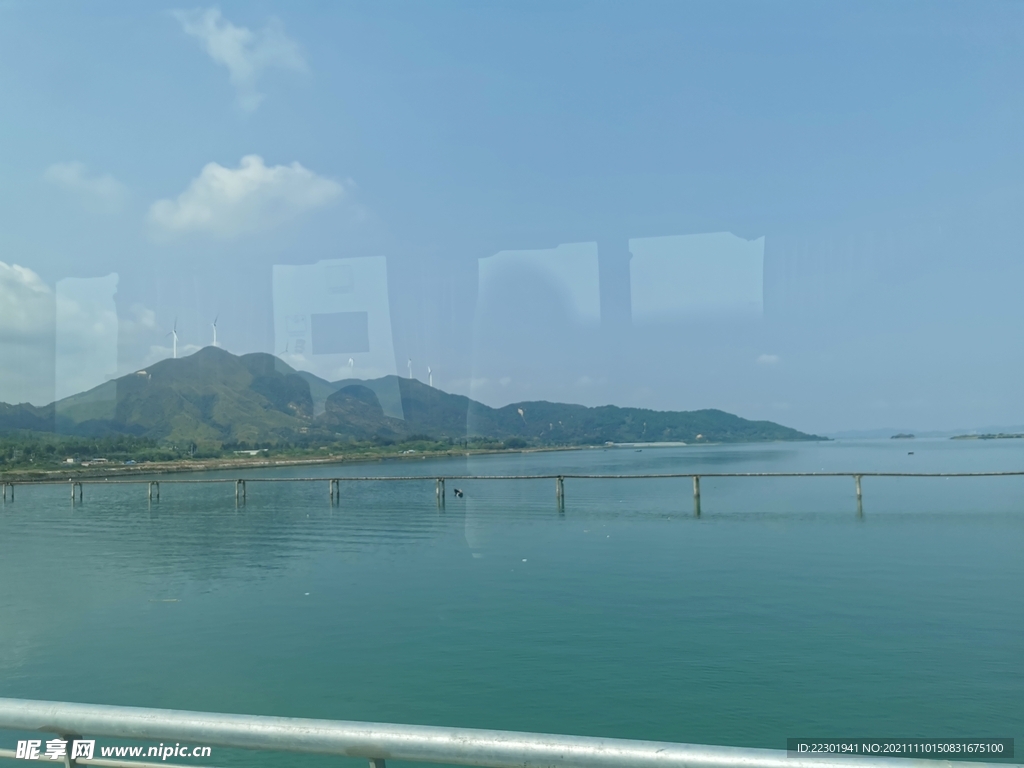窗外海边