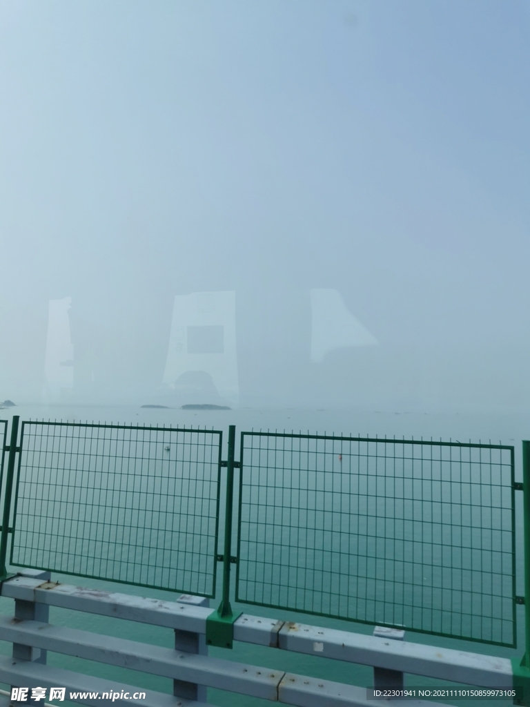 窗外海边