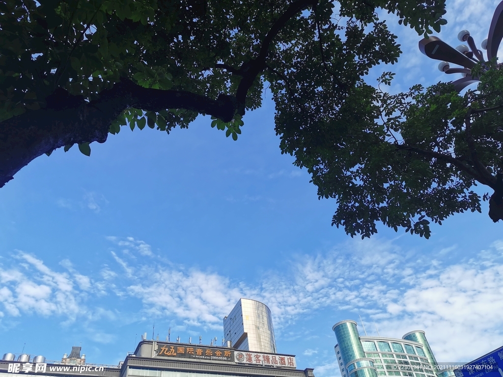  蓝天 白云