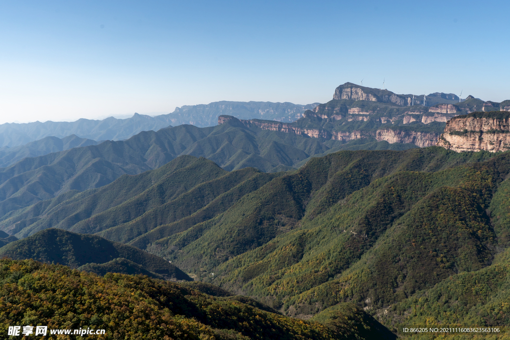  山峰