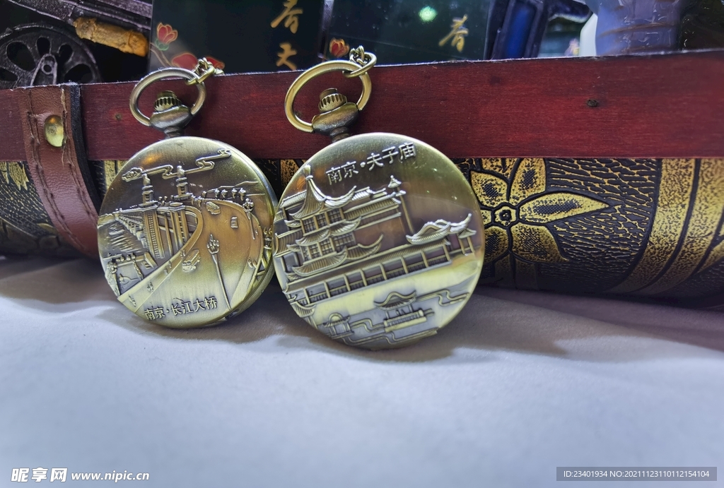 南京长江大桥夫子庙铜饰纪念品