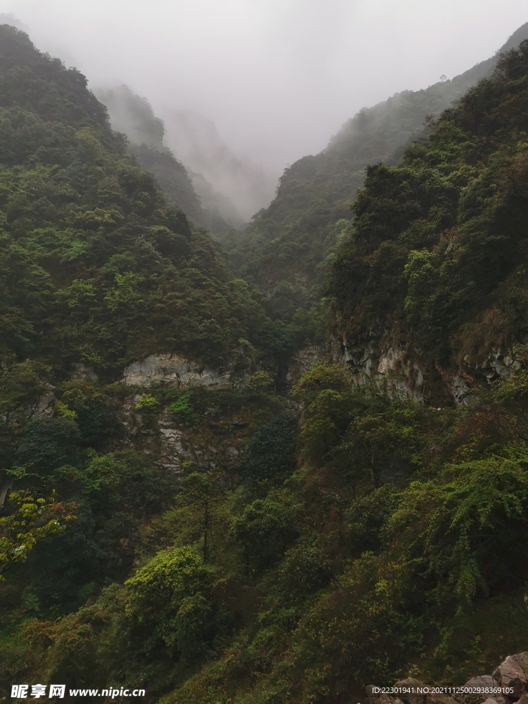 爬山