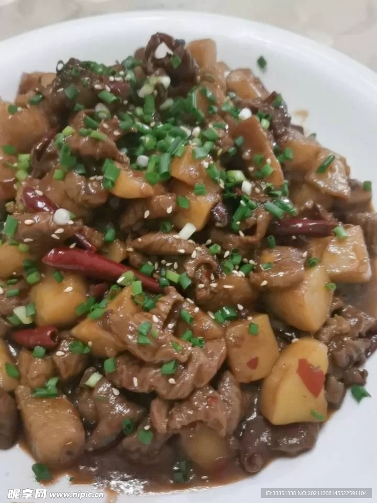 土豆烧肥肠