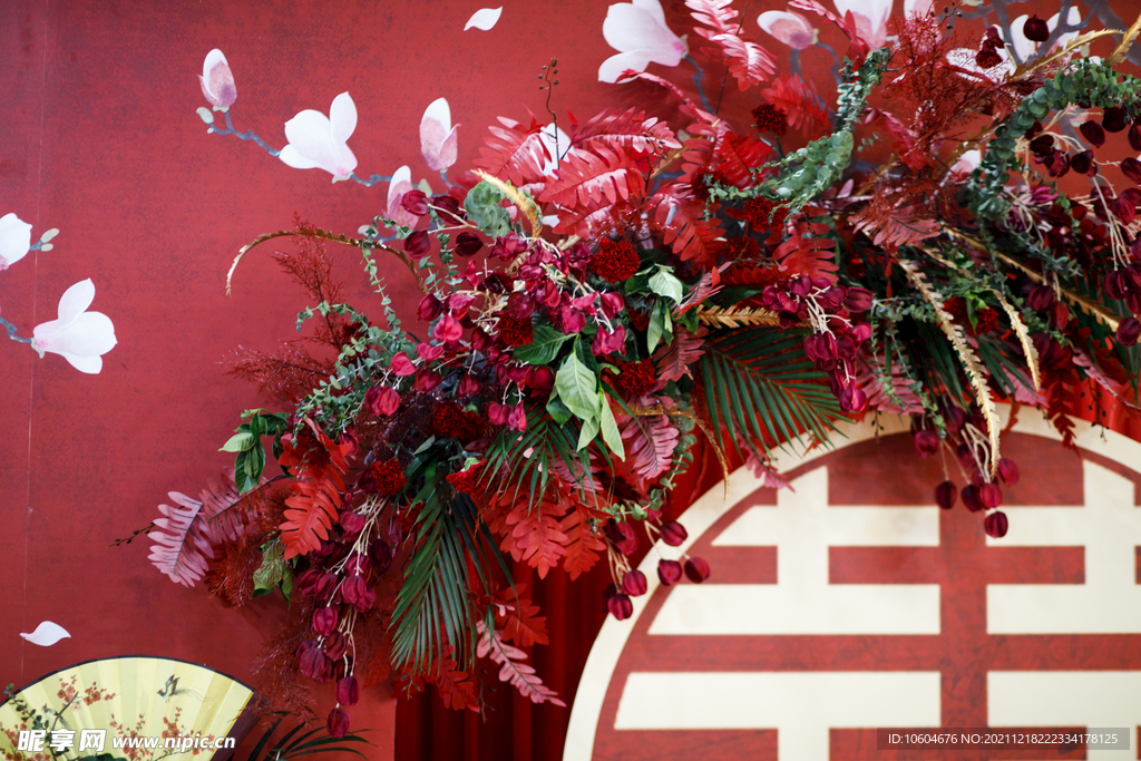 红色新中式婚礼现场