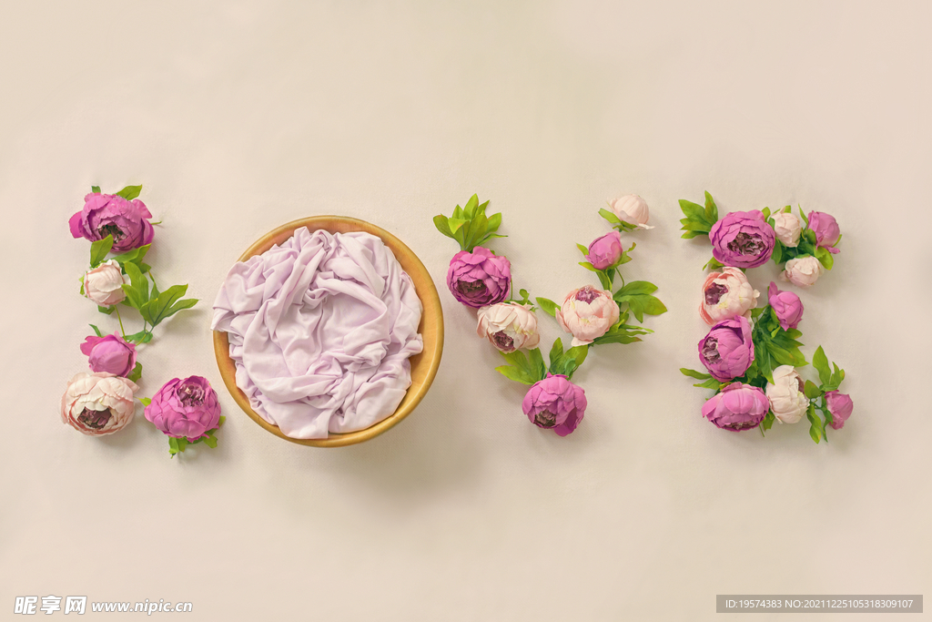 新生儿合成背景JPG格式