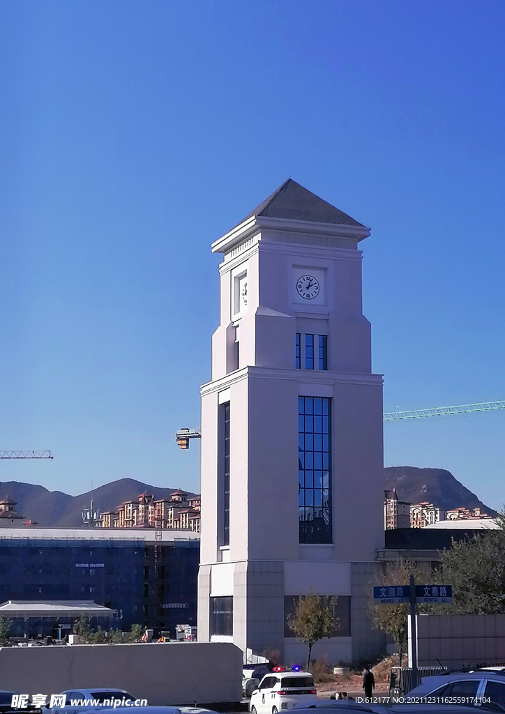 欧式建筑楼宇与蓝天