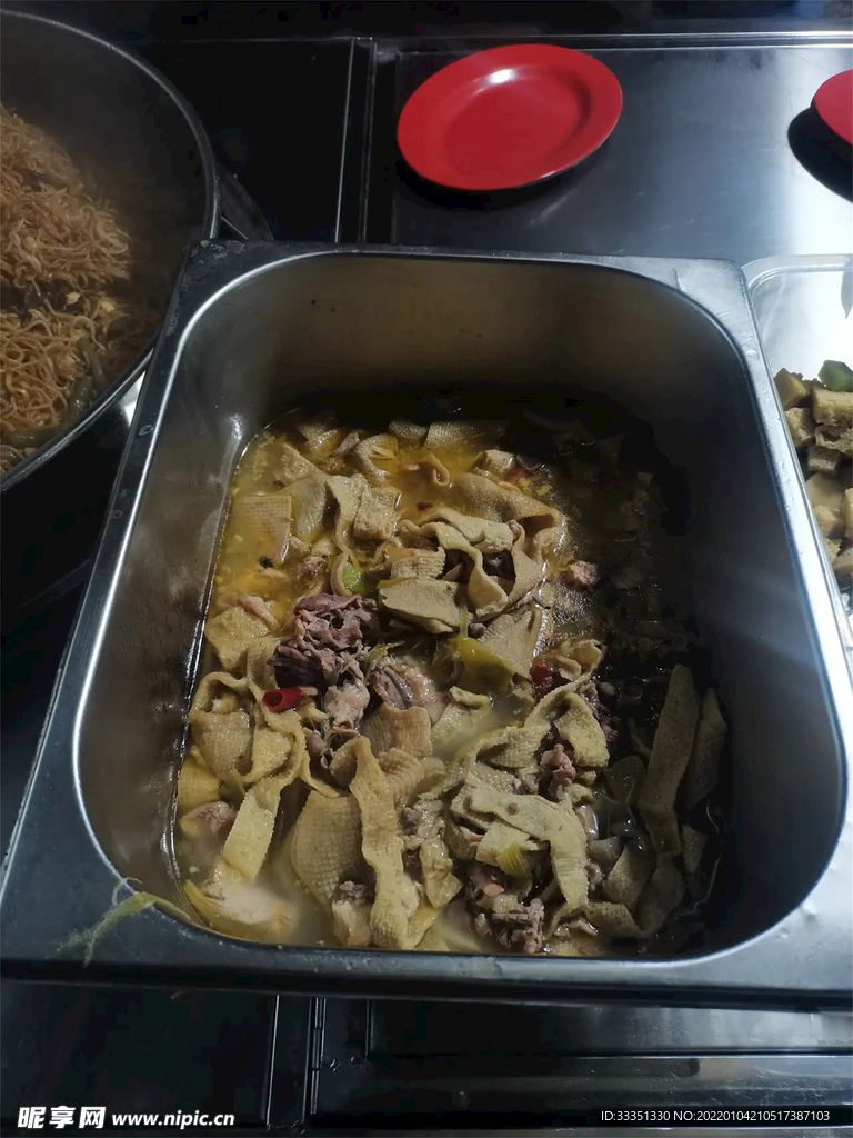 白果炖鸡肉