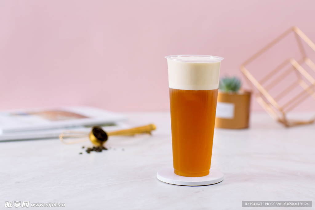 红茶奶盖