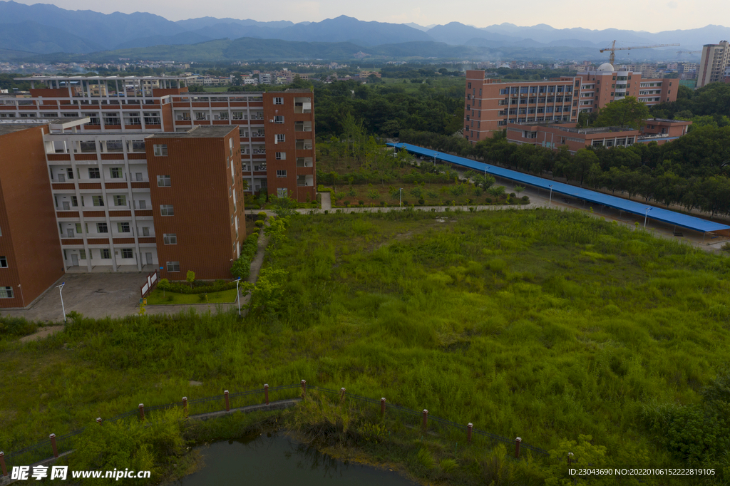 校园