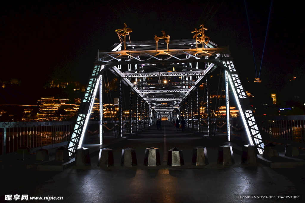 兰州地标中山桥黄河铁桥夜景